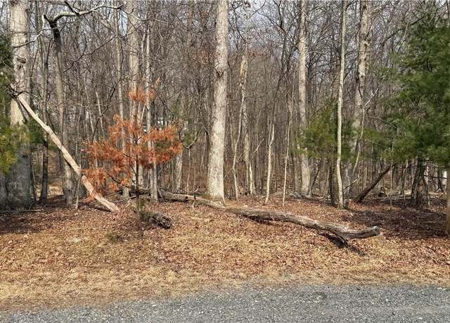 Property at Lot 24 Green Meadow Dr, Middle Smithfield Twp, PA 18302