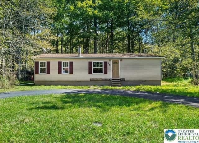 Property at 9423 Juniper Dr, Coolbaugh Twp, PA 18466, 3 beds, 2 baths