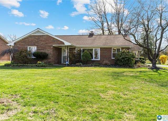 Property at 894 Hausman Rd, South Whitehall Twp, PA 18104, 2 beds, 1.5 baths