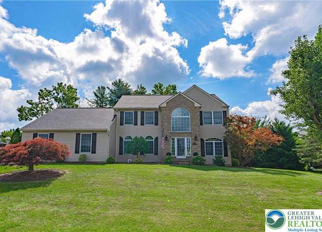 Property at 2029 Amherst Dr, Lower Saucon Twp, PA 18015, 4 beds, 2.5 baths