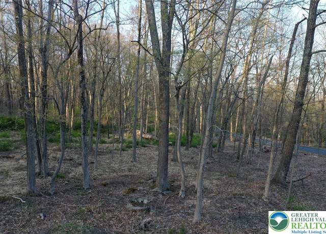 Property at 2445 Larkspur Dr #71, Stroud Twp, PA 18360
