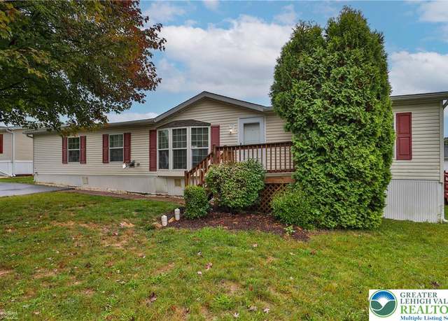 Property at 4231 Independence Ln, Lehigh Twp, PA 18088, 3 beds, 2 baths