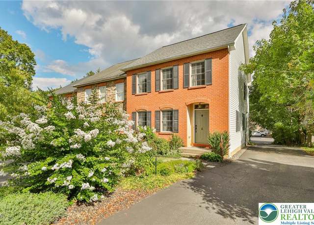 Property at 106 Garden Ct, Emmaus Boro, PA 18049, 3 beds, 2.5 baths
