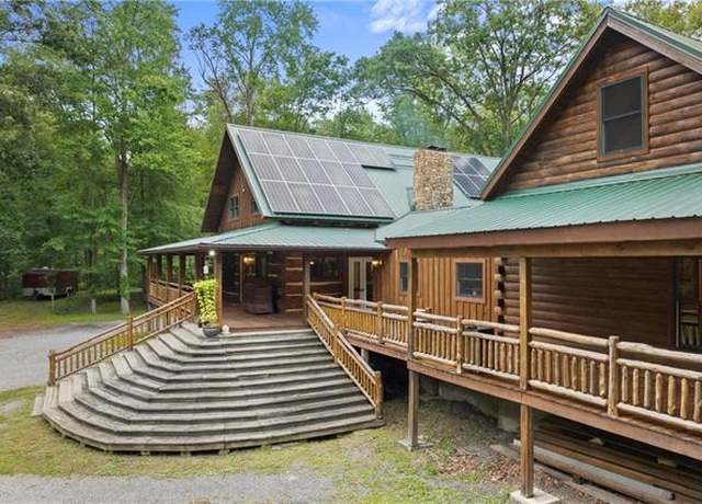 Property at 48 Rockland Dr, Westbrunswicktownship, PA 17961, 6 beds, 3.5 baths