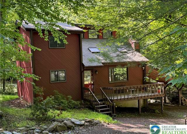 Property at 193 Canterbury Rd, Lehman Twp, PA 18324, 3 beds, 2 baths