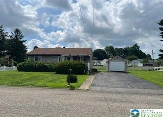 Property at 430 Apple Blossom Rd, Easton, PA 18040, 3 beds, 1 bath