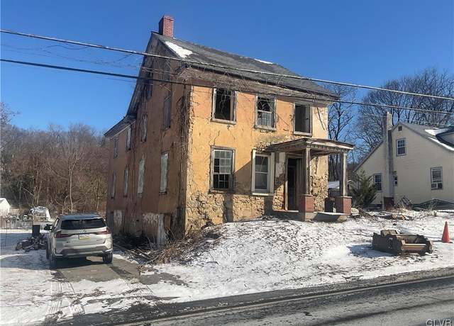Property at 2005 Leithsville Rd, Lower Saucon Twp, PA 18055, 3 beds, 1 bath