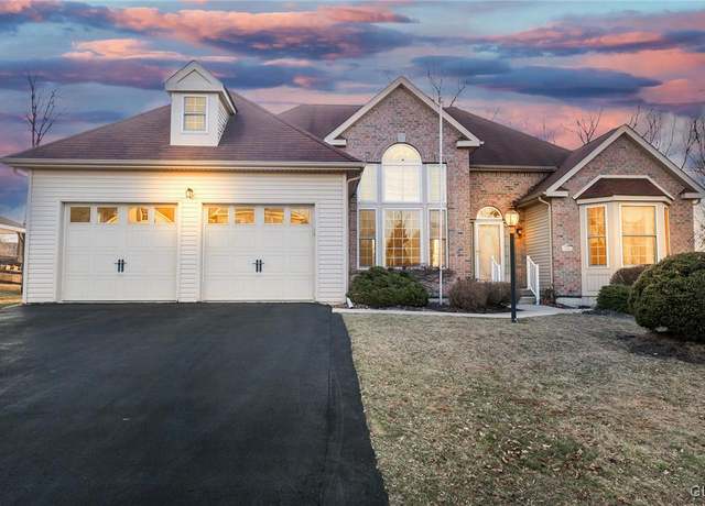 Property at 3266 Overlook Dr, Lower Macungie Twp, PA 18049, 3 beds, 3 baths