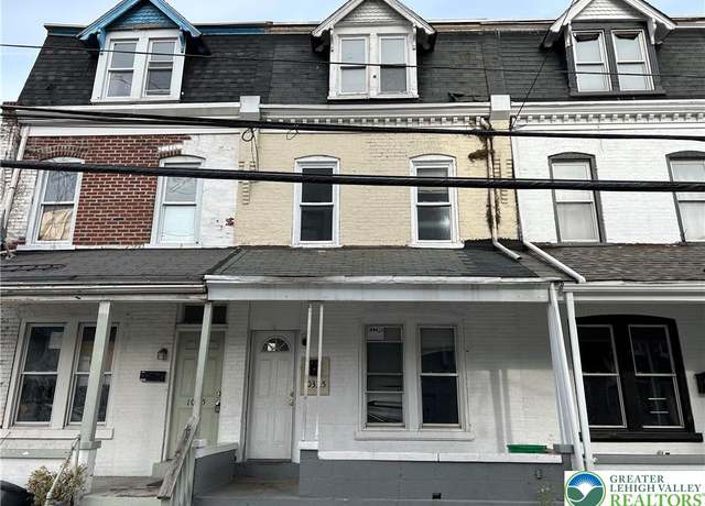 Property at 1033 W Court, Allentown City, PA 18101, 5 beds, 1 bath