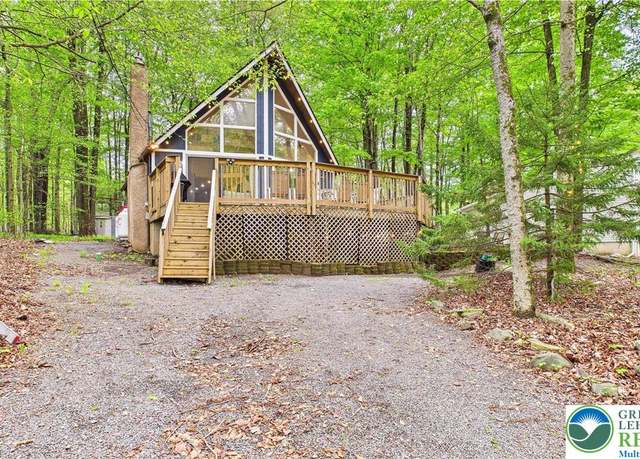 Property at 112 Moshannon Dr, Coolbaugh Twp, PA 18347, 3 beds, 3 baths