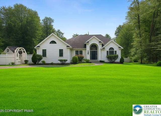 Property at 343 High Country Dr, Tunkhannock Twp, PA 18610, 3 beds, 2 baths