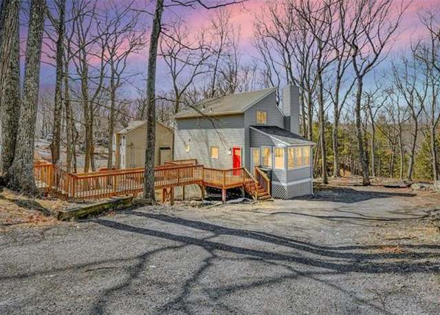 Property at 104 Durham Dr, Lehman Twp, PA 18324, 3 beds, 2 baths