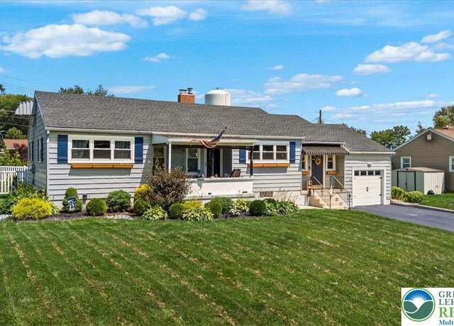 Property at 320 Nulton Ave, Palmer Twp, PA 18045, 3 beds, 2 baths