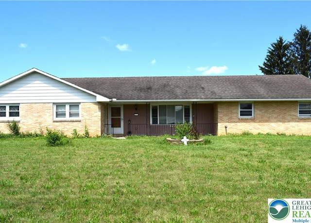 Property at 2841 Willow St, North Whitehall Twp, PA 18037, 3 beds, 1.5 baths