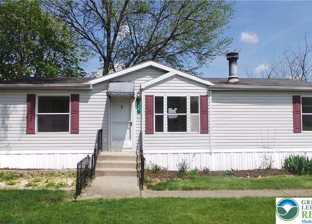 Property at 15 Canterbury Ct, Forks Twp, PA 18040, 3 beds, 2 baths