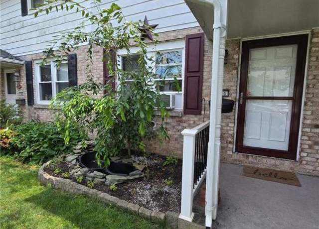 Property at 164 28th St, Northampton Boro, PA 18067, 2 beds, 1.5 baths