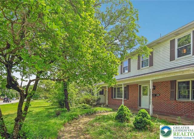 Property at 1450 Springhouse Rd, South Whitehall Twp, PA 18106, 5 beds, 3 baths