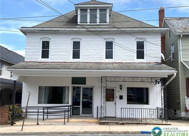 Property at 123 Garibaldi Ave, Roseto Borough, PA 18013, 5 beds, 1.5 baths