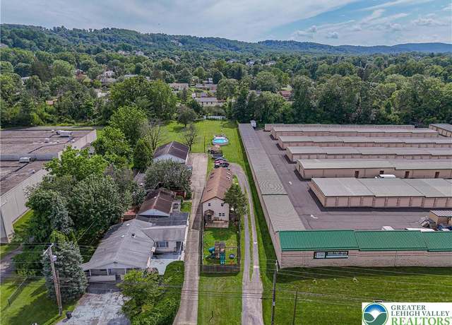 Property at 5080 Pa Route 309, Upper Saucon Twp, PA 18034, 3 beds, 2.5 baths