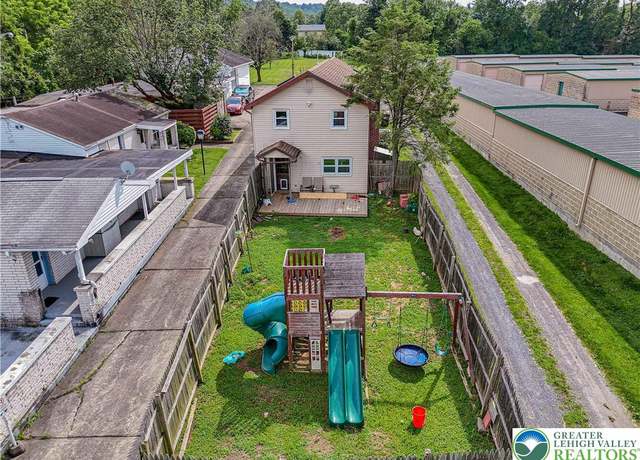 Property at 5080 Pa Route 309, Upper Saucon Twp, PA 18034, 3 beds, 2.5 baths