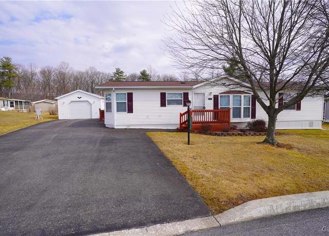 Property at 1238 Valley Forge Dr, Lehigh Twp, PA 18088, 3 beds, 2.5 baths