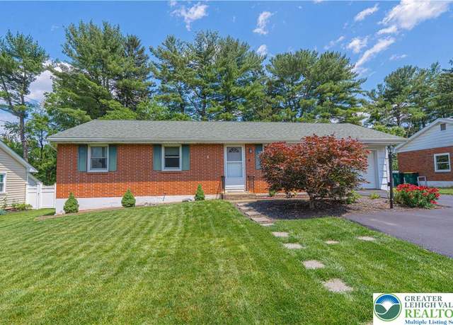 Property at 419 Berkley, Palmer Twp, PA 18045, 3 beds, 1.5 baths