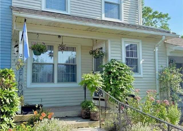 Property at 12 Concord Ct, Easton, PA 18040, 2 beds