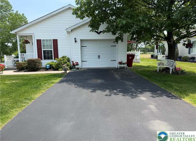 Property at 542 Biltmore Ave, Forks Twp, PA 18040, 2 beds, 2 baths