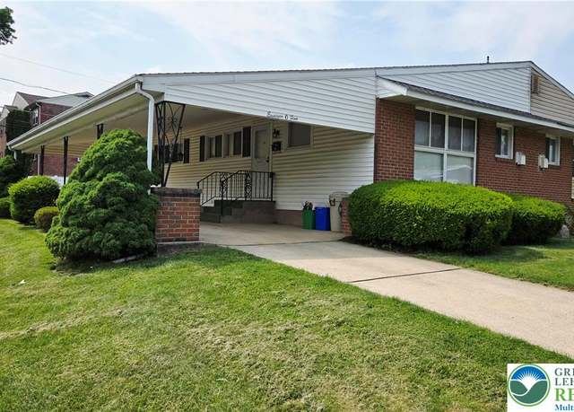 Property at 1805 Livingston St, Bethlehem City, PA 18017, 3 beds, 1.5 baths