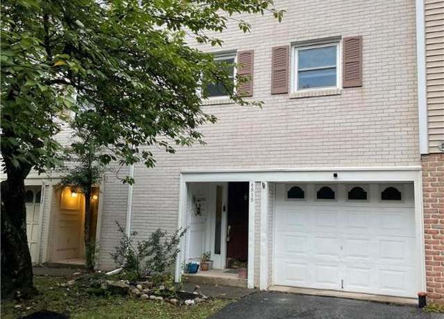 Property at 8315 Countryside Ln, Upper Macungie Twp, PA 18051, 3 beds, 2.5 baths
