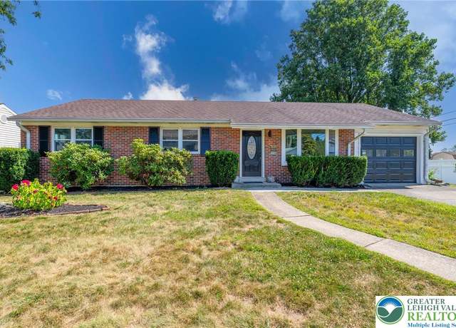 Property at 2240 W Woodlawn St, South Whitehall Twp, PA 18104, 3 beds, 1.5 baths