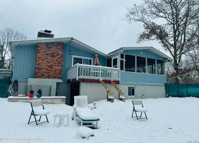 Property at 1069 Bear Dr, Lehman Twp, PA 18324, 3 beds, 1.5 baths