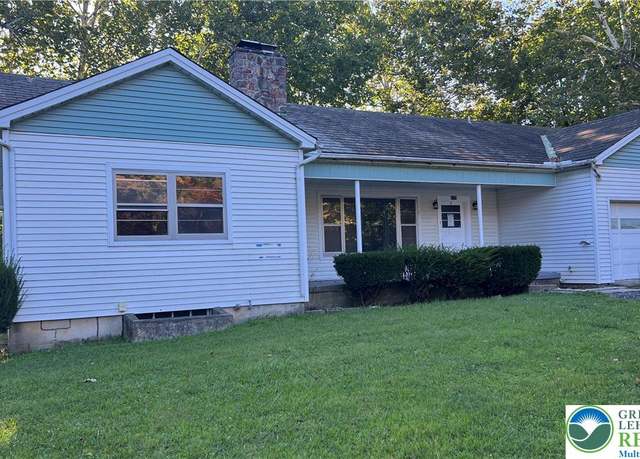 Property at 6172 Airport Rd, East Allen Twp, PA 18109, 3 beds, 1.5 baths