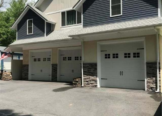 Property at 5235 Durham Rd, Durham Twp, PA 18077, 3 beds, 2.5 baths