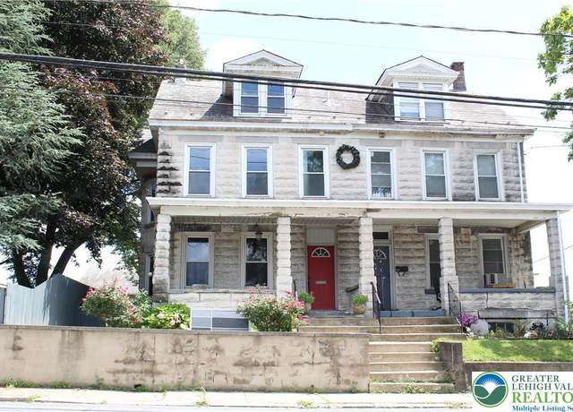 Property at 206 21st St, Northampton Boro, PA 18067, 3 beds, 1 bath