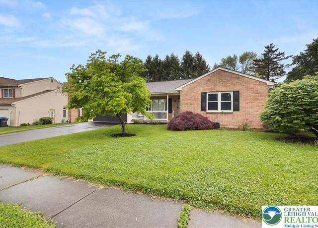 Property at 3789 Redwood Ct, Bethlehem Twp, PA 18020, 3 beds, 3 baths
