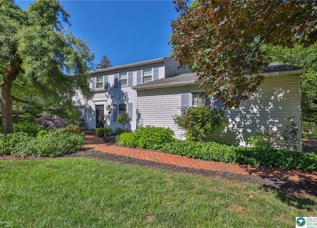Property at 1245 Valley View Dr, Lower Macungie Twp, PA 18103, 4 beds, 2.5 baths