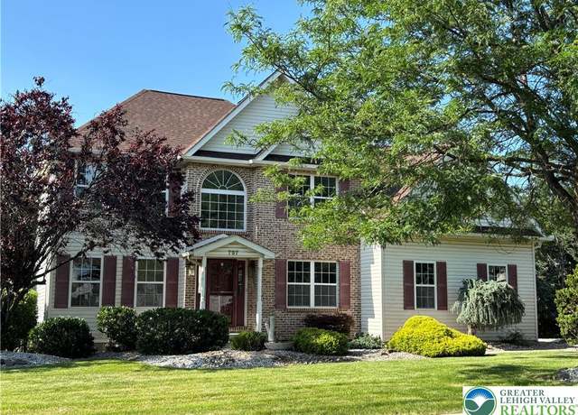 Property at 797 Heather Ln, Easton, PA 18040, 4 beds, 2.5 baths
