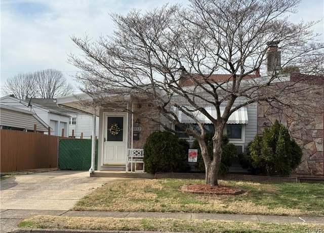 Property at 1332 Valley Rd, Bethlehem City, PA 18018, 3 beds, 1 bath