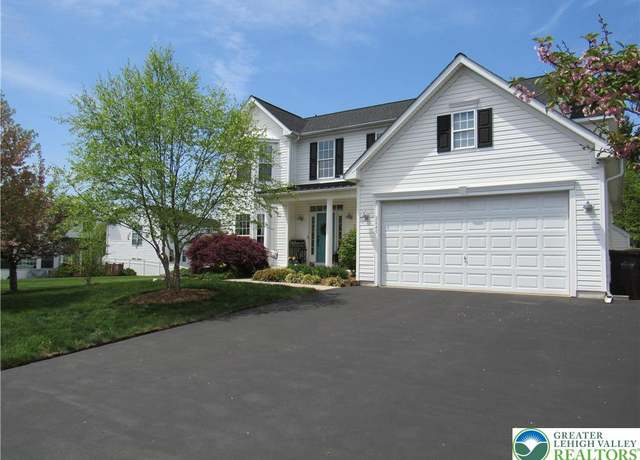 Property at 2645 Briana Dr, New Hanover Twp, PA 19464, 4 beds, 2.5 baths