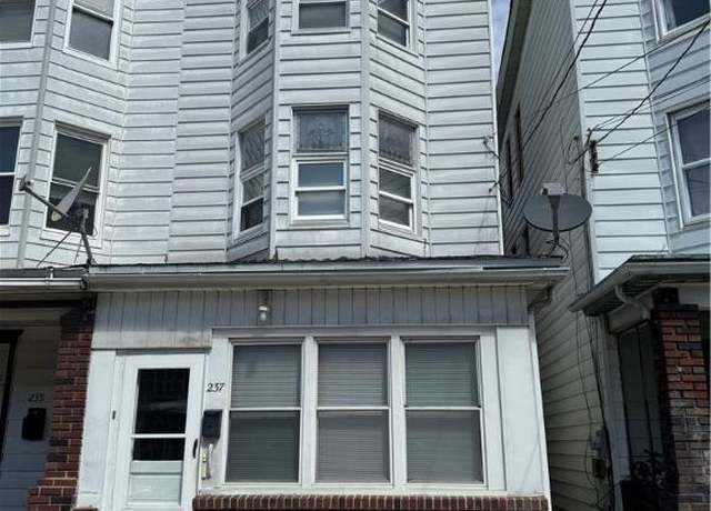Property at 237 E Ridge St, Lansford Borough, PA 18232, 4 beds, 1 bath
