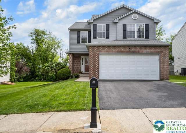 Property at 1240 Vera Dr, Forks Twp, PA 18040, 4 beds, 2.5 baths