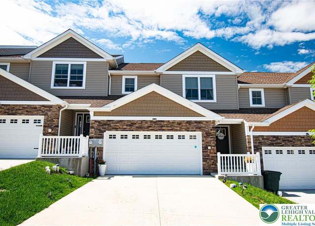 Property at 1413 Arch St, Emmaus Boro, PA 18049, 3 beds, 2.5 baths