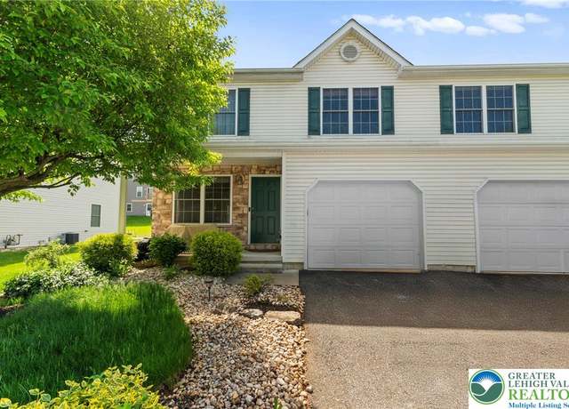 Property at 646 Walker Dr, Northampton Boro, PA 18067, 3 beds, 2.5 baths