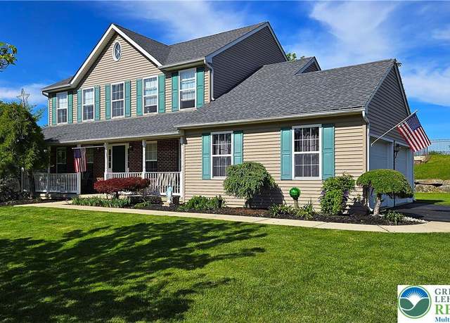 Property at 4125 Redbud Dr W, Whitehall Twp, PA 18052, 4 beds, 2.5 baths