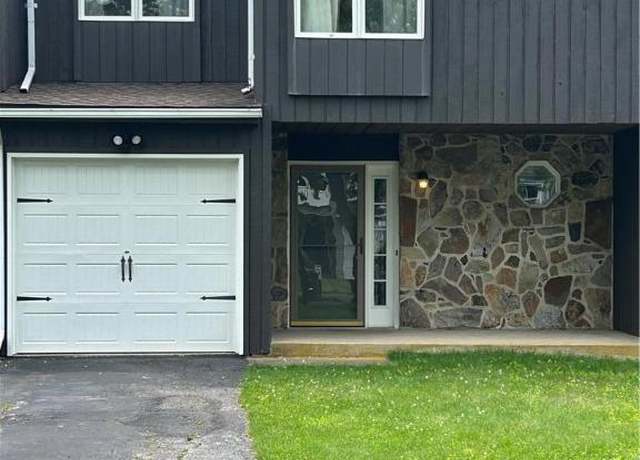 Property at 349 Tamarack Dr, South Whitehall Twp, PA 18104, 2 beds, 2.5 baths