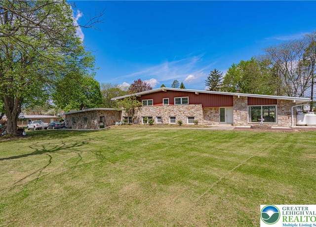 Property at 4205 Lehigh St, Whitehall Twp, PA 18052, 5 beds, 4.5 baths