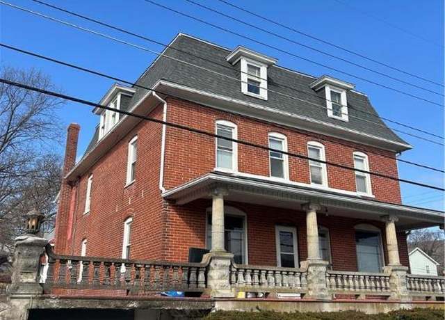 Property at 412 Pennsylvania Ave, Roseto Borough, PA 18013, 4 beds, 3 baths