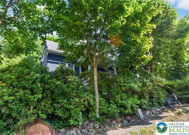 Property at 815 Wilbur St, Easton, PA 18042, 3 beds, 1.5 baths