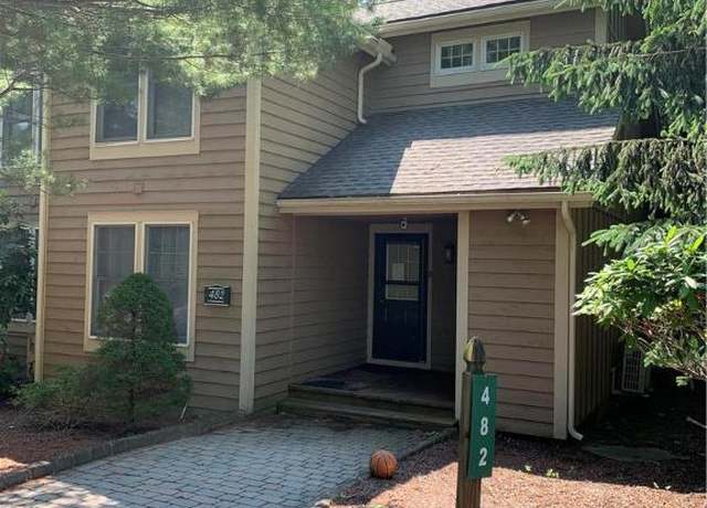 Property at 482 Spruce Dr, Jackson Twp, PA 18372, 3 beds, 2 baths